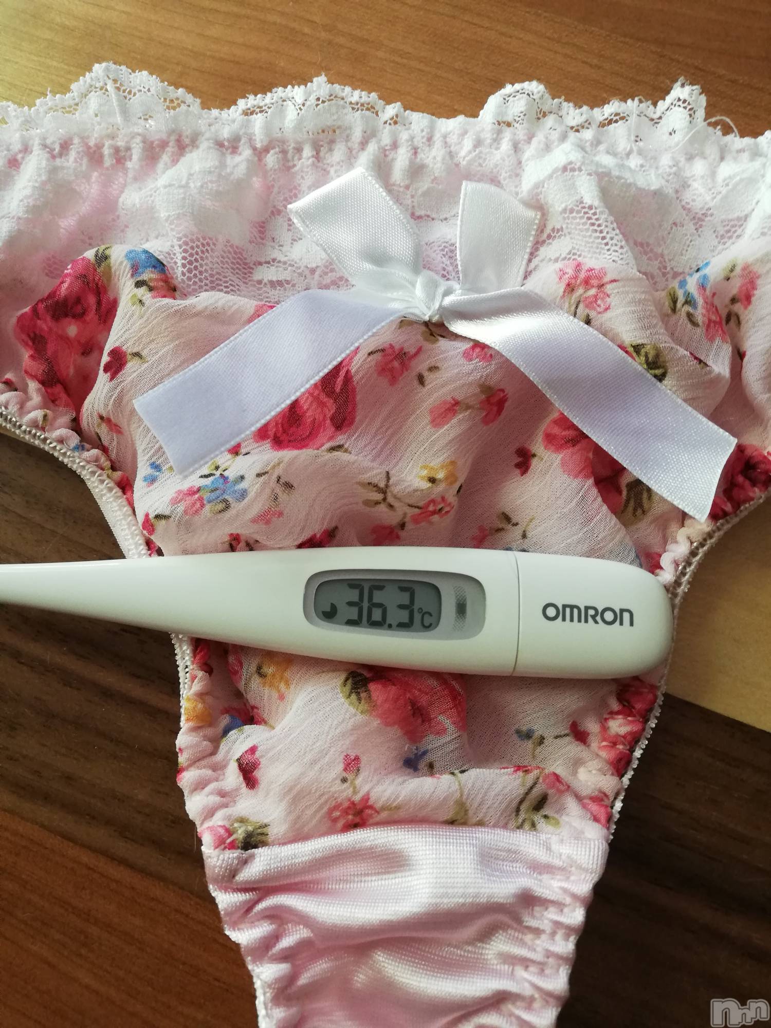 上越デリヘル上越最安値！奥様Deli急便(ジョウエツサイヤスネ！オクサマデリキュウビン)熟女エロパワー全開　あきほ(54)の2022年7月6日写メブログ「朝から暑すぎ🌞12時から出勤😘」