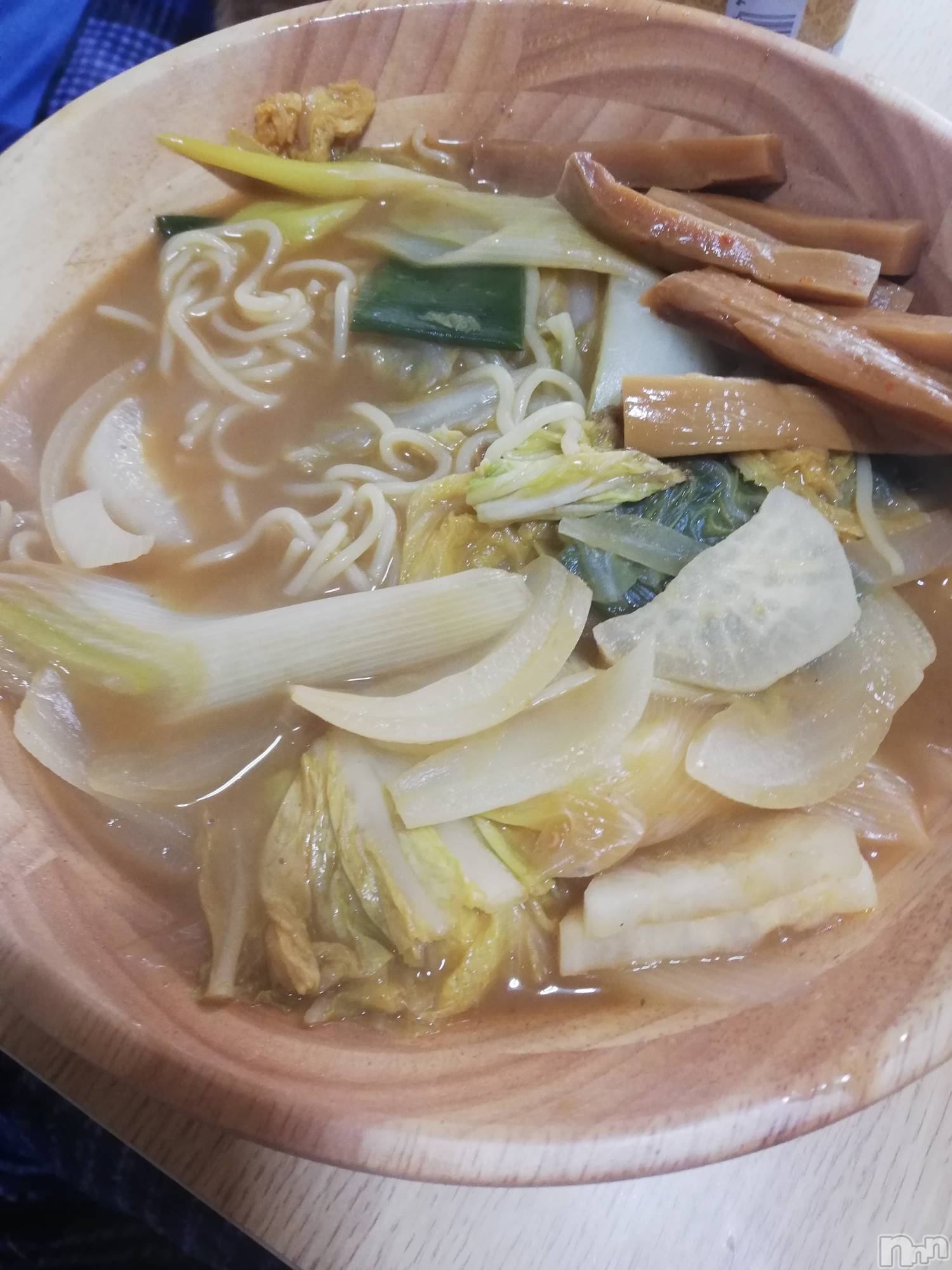 上越デリヘル上越最安値！奥様Deli急便(ジョウエツサイヤスネ！オクサマデリキュウビン)熟女エロパワー全開　あきほ(54)の2022年11月27日写メブログ「今、お昼ご飯🍜」