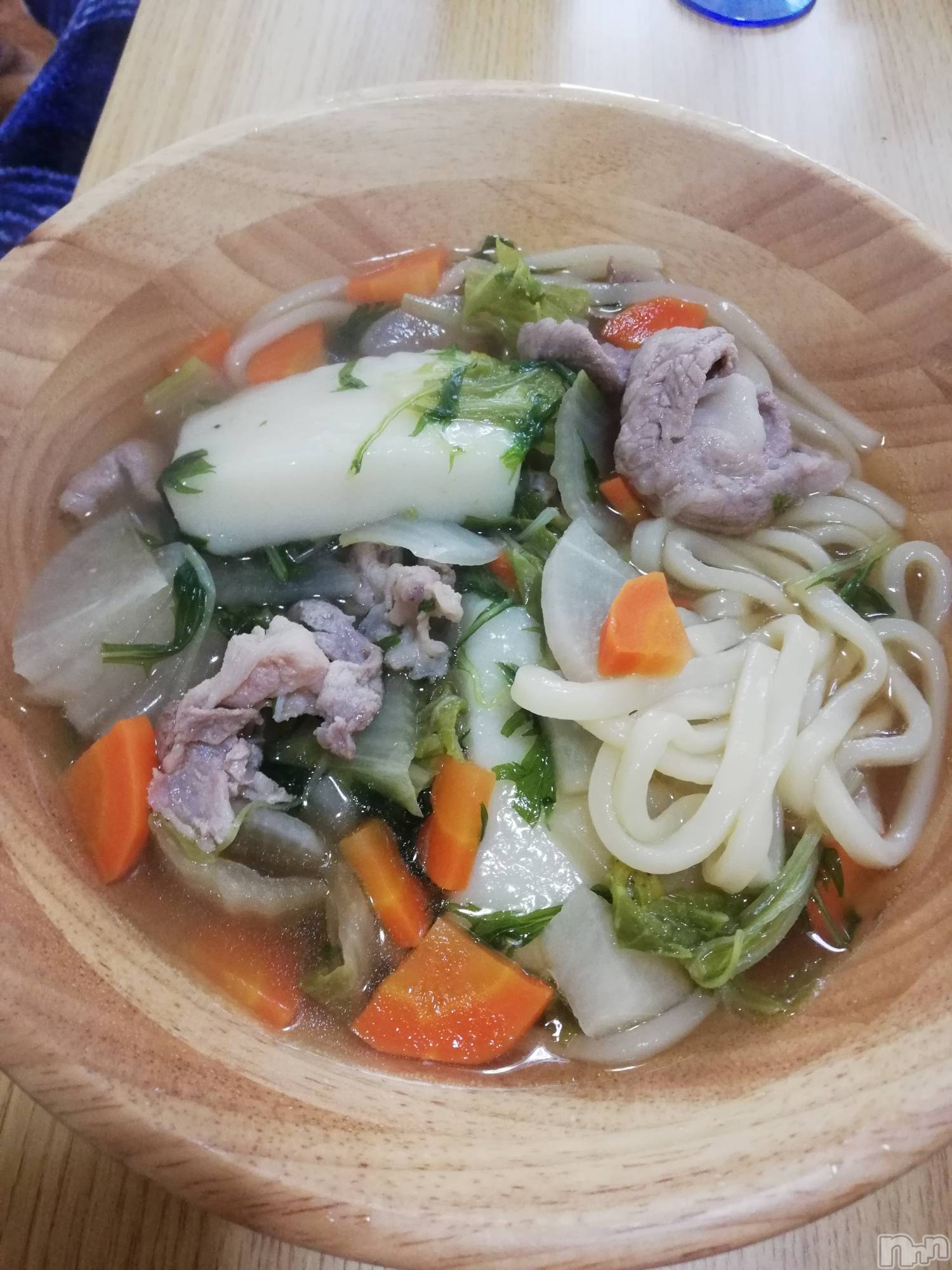 上越デリヘル上越最安値！奥様Deli急便(ジョウエツサイヤスネ！オクサマデリキュウビン)熟女エロパワー全開　あきほ(54)の2022年12月4日写メブログ「お昼ご飯🍜」