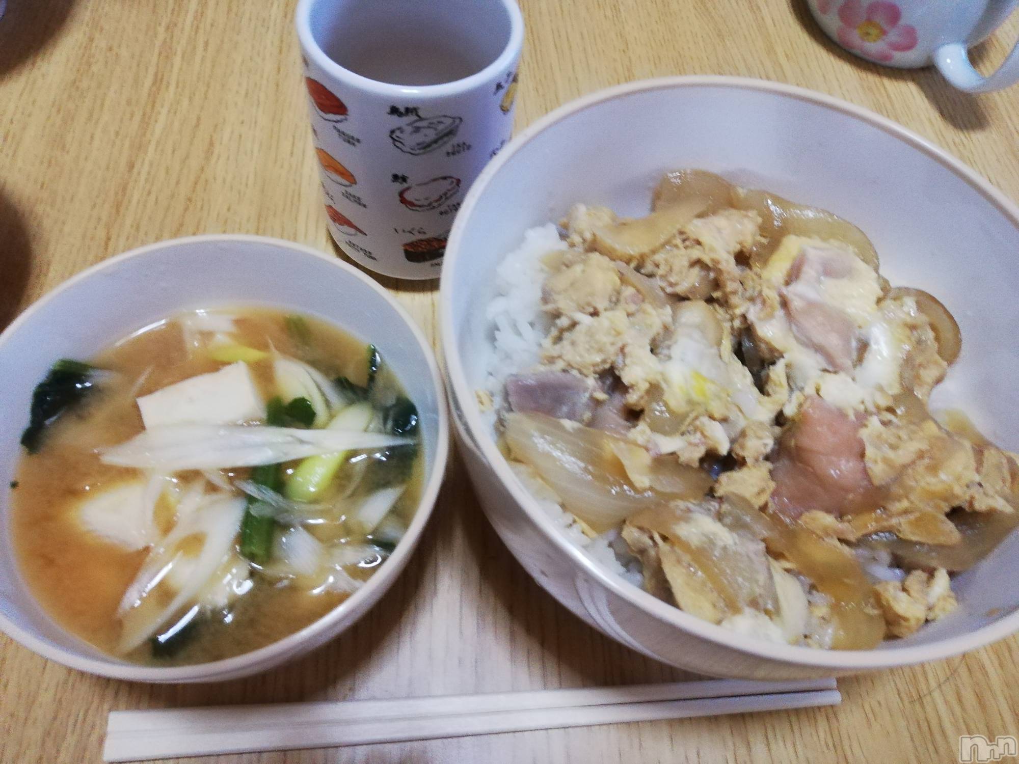 上越デリヘル上越最安値！奥様Deli急便(ジョウエツサイヤスネ！オクサマデリキュウビン)熟女エロパワー全開　あきほ(54)の2022年12月7日写メブログ「親子丼」