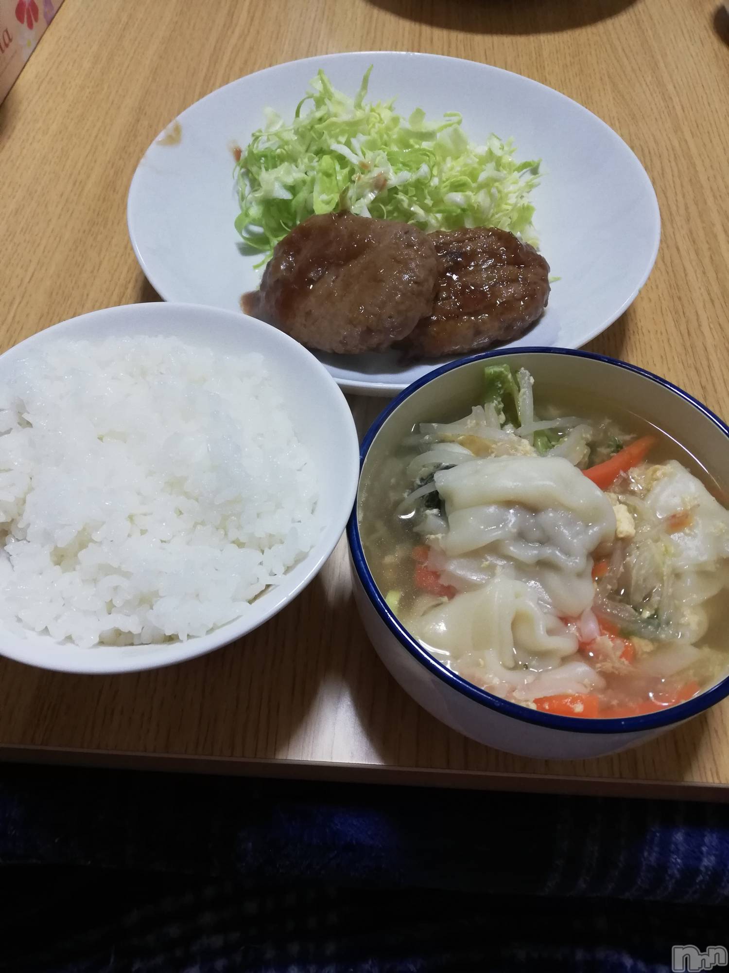 上越デリヘル上越最安値！奥様Deli急便(ジョウエツサイヤスネ！オクサマデリキュウビン)熟女エロパワー全開　あきほ(54)の2023年1月25日写メブログ「夕食です(*^^*)」