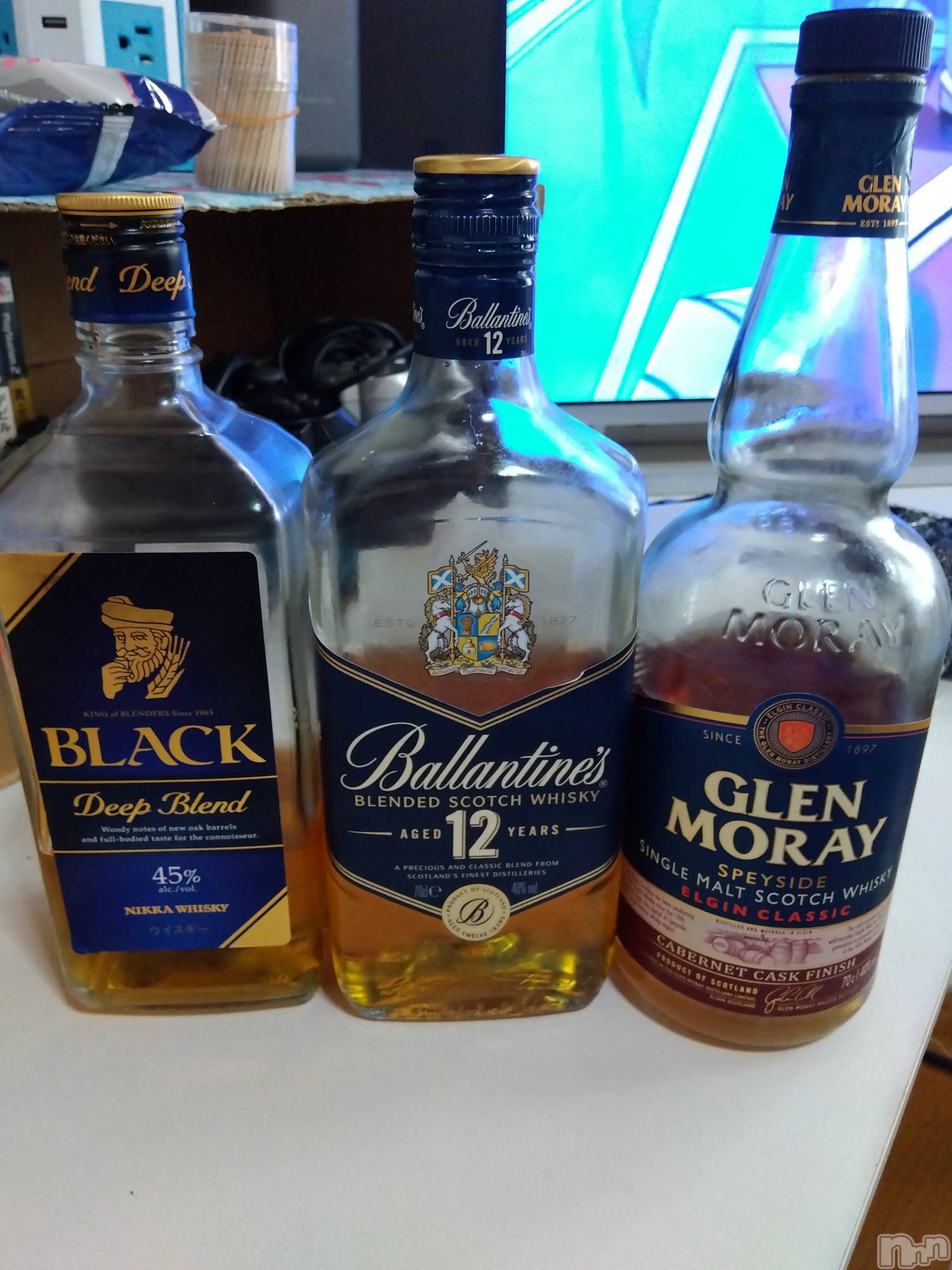 上越デリヘル上越最安値！奥様Deli急便(ジョウエツサイヤスネ！オクサマデリキュウビン)熟女エロパワー全開　あきほ(54)の2023年12月24日写メブログ「こんにちは😊」