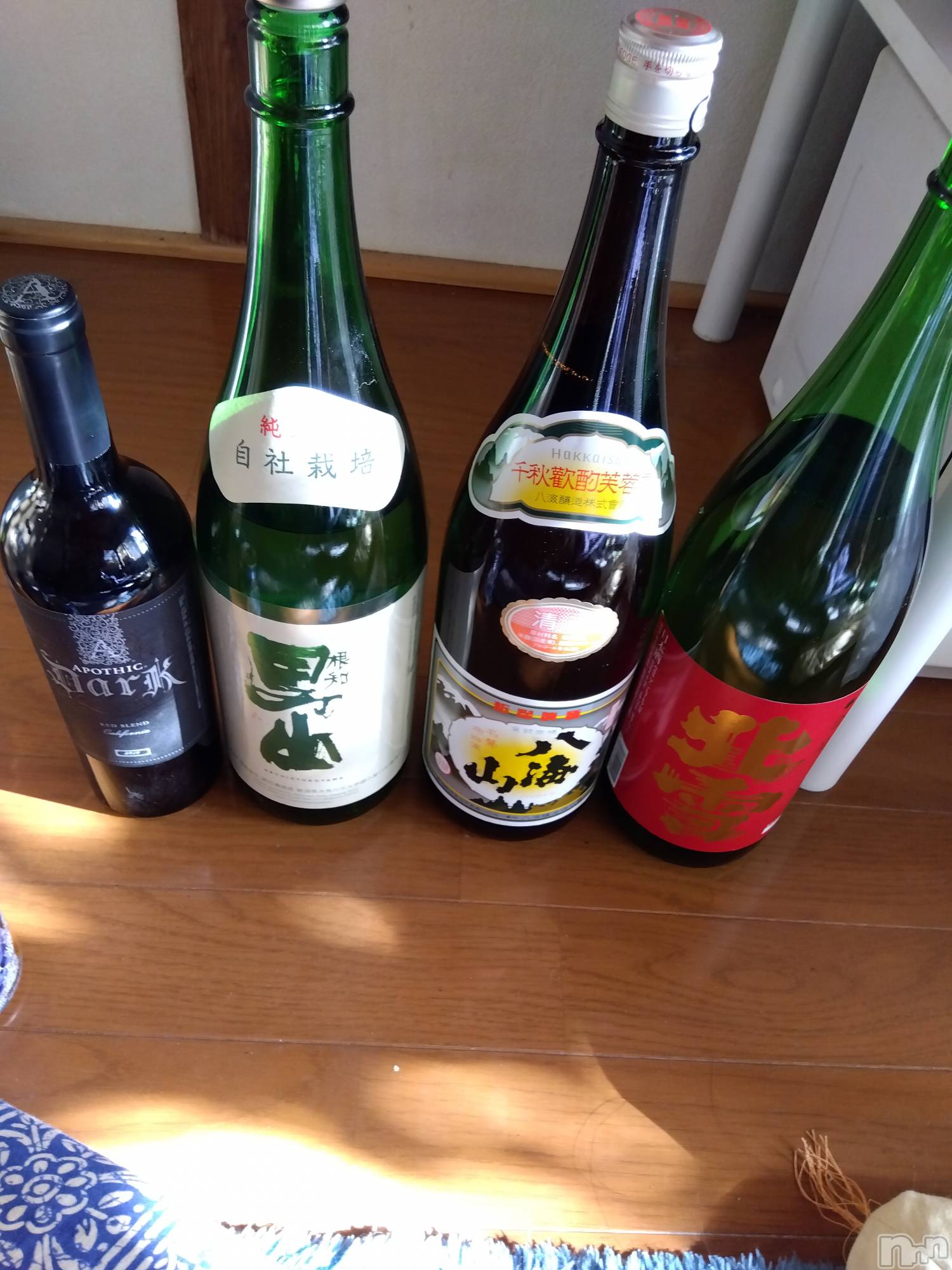 上越デリヘル上越最安値！奥様Deli急便(ジョウエツサイヤスネ！オクサマデリキュウビン)熟女エロパワー全開　あきほ(54)の2024年1月1日写メブログ「あけましておめでとうございます」