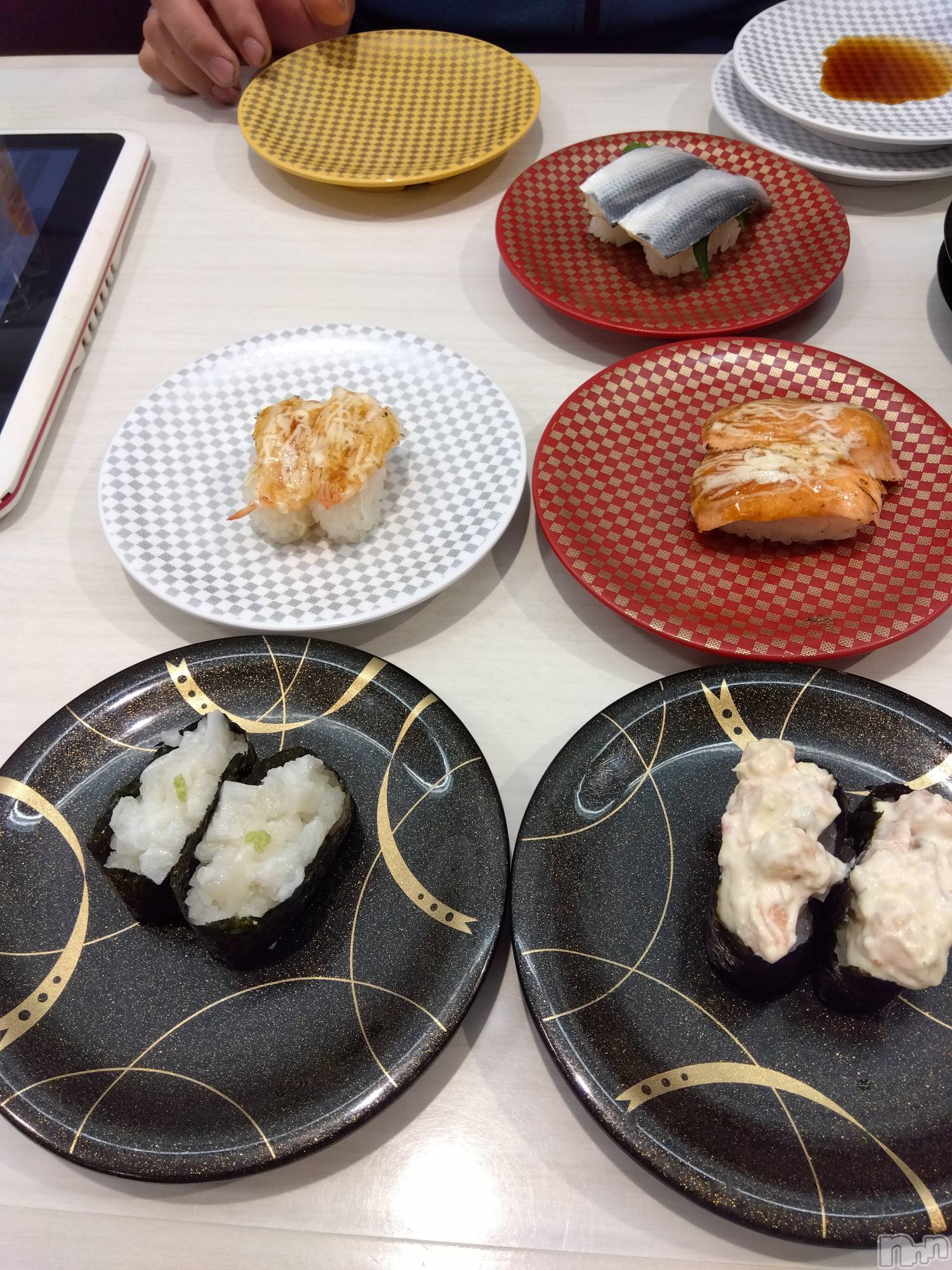 上越デリヘル上越最安値！奥様Deli急便(ジョウエツサイヤスネ！オクサマデリキュウビン)熟女エロパワー全開　あきほ(54)の2024年2月5日写メブログ「おはようございます」