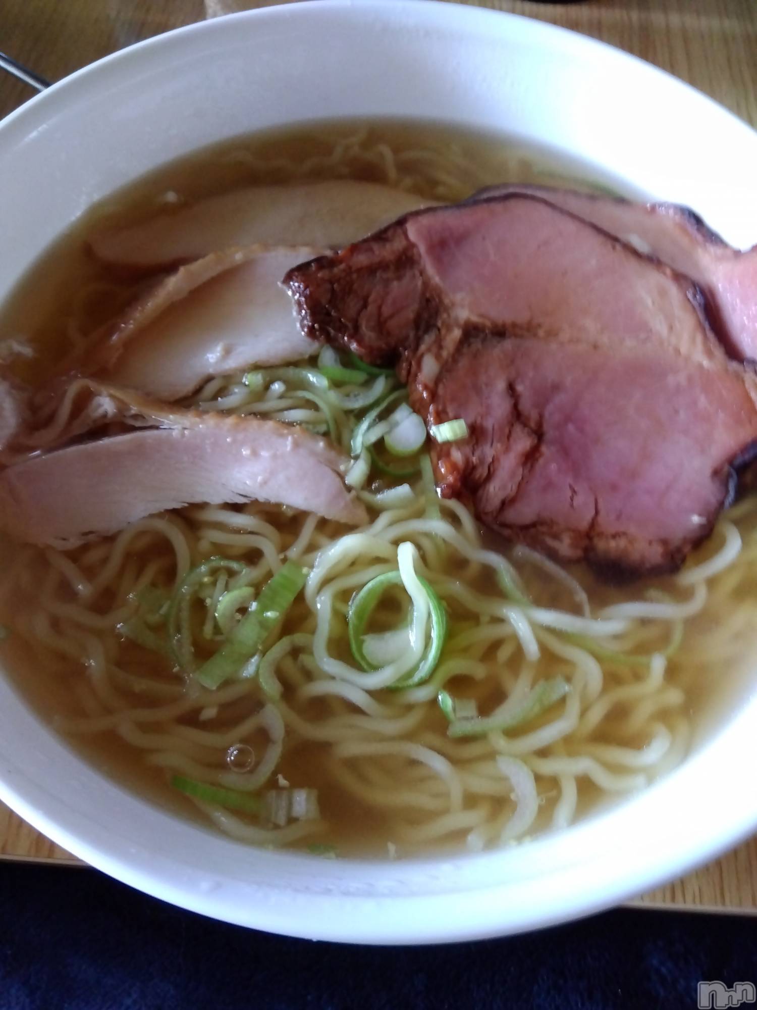 上越デリヘル上越最安値！奥様Deli急便(ジョウエツサイヤスネ！オクサマデリキュウビン)熟女エロパワー全開　あきほ(54)の2024年4月29日写メブログ「早いお昼🍜」