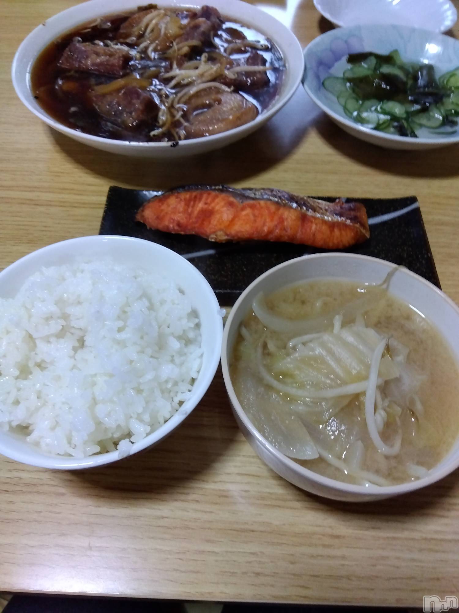 上越デリヘル上越最安値！奥様Deli急便(ジョウエツサイヤスネ！オクサマデリキュウビン)熟女エロパワー全開　あきほ(54)の2024年5月29日写メブログ「明日😊」