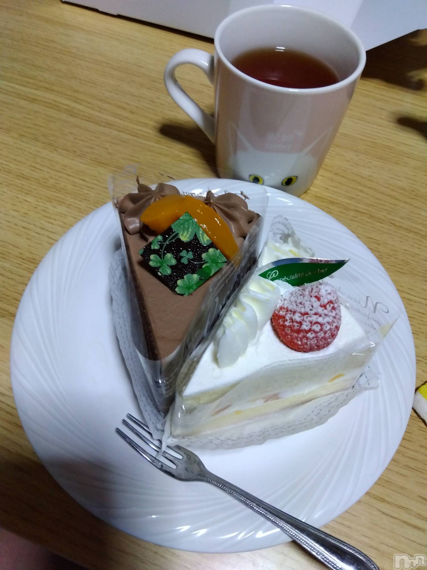 上越デリヘル上越最安値！奥様Deli急便(ジョウエツサイヤスネ！オクサマデリキュウビン)熟女エロパワー全開　あきほ(54)の2024年6月10日写メブログ「今日と明日出勤します」