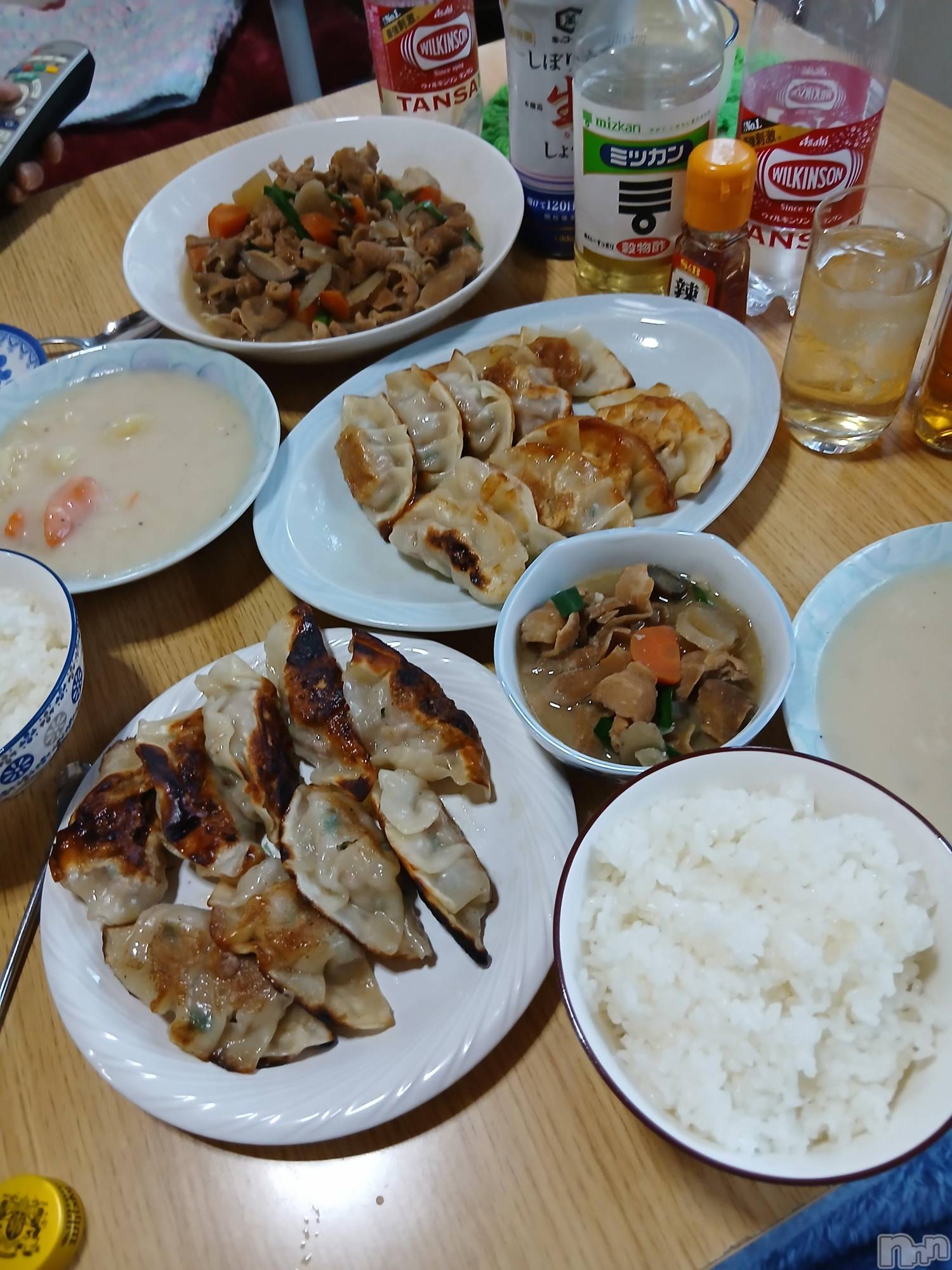 上越デリヘル上越最安値！奥様Deli急便(ジョウエツサイヤスネ！オクサマデリキュウビン)熟女エロパワー全開　あきほ(54)の2026年4月14日写メブログ「おはようございます🙇」