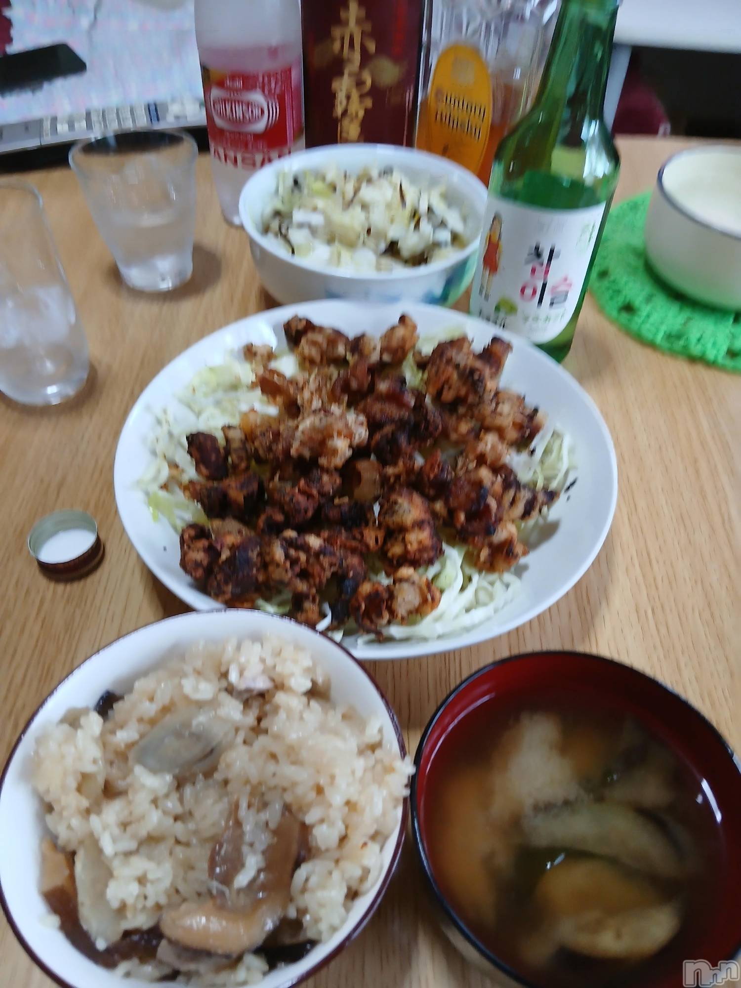 上越デリヘル上越最安値！奥様Deli急便(ジョウエツサイヤスネ！オクサマデリキュウビン)熟女エロパワー全開　あきほ(54)の2026年4月17日写メブログ「おはようございます🙇」