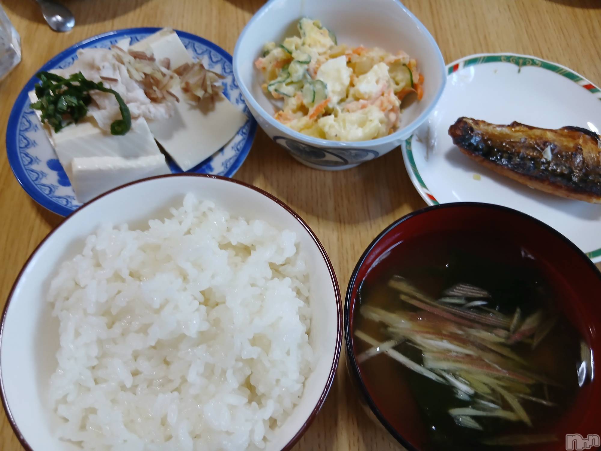 上越デリヘル上越最安値！奥様Deli急便(ジョウエツサイヤスネ！オクサマデリキュウビン)熟女エロパワー全開　あきほ(54)の2026年6月16日写メブログ「本日も楽しみましょうね♥️」
