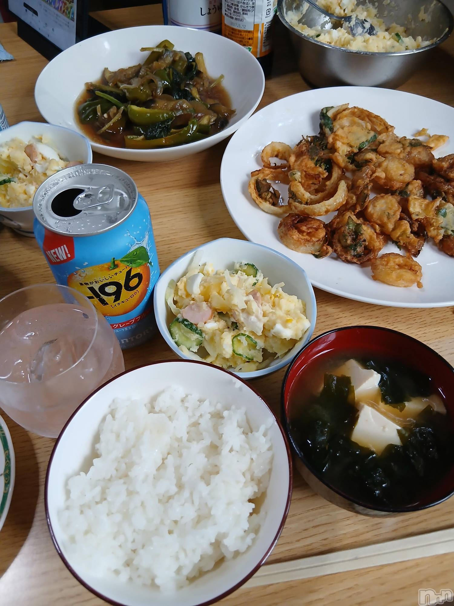 上越デリヘル上越最安値！奥様Deli急便(ジョウエツサイヤスネ！オクサマデリキュウビン)熟女エロパワー全開　あきほ(54)の2026年8月22日写メブログ「10:00～のご予約ご指名待ってます♥️」