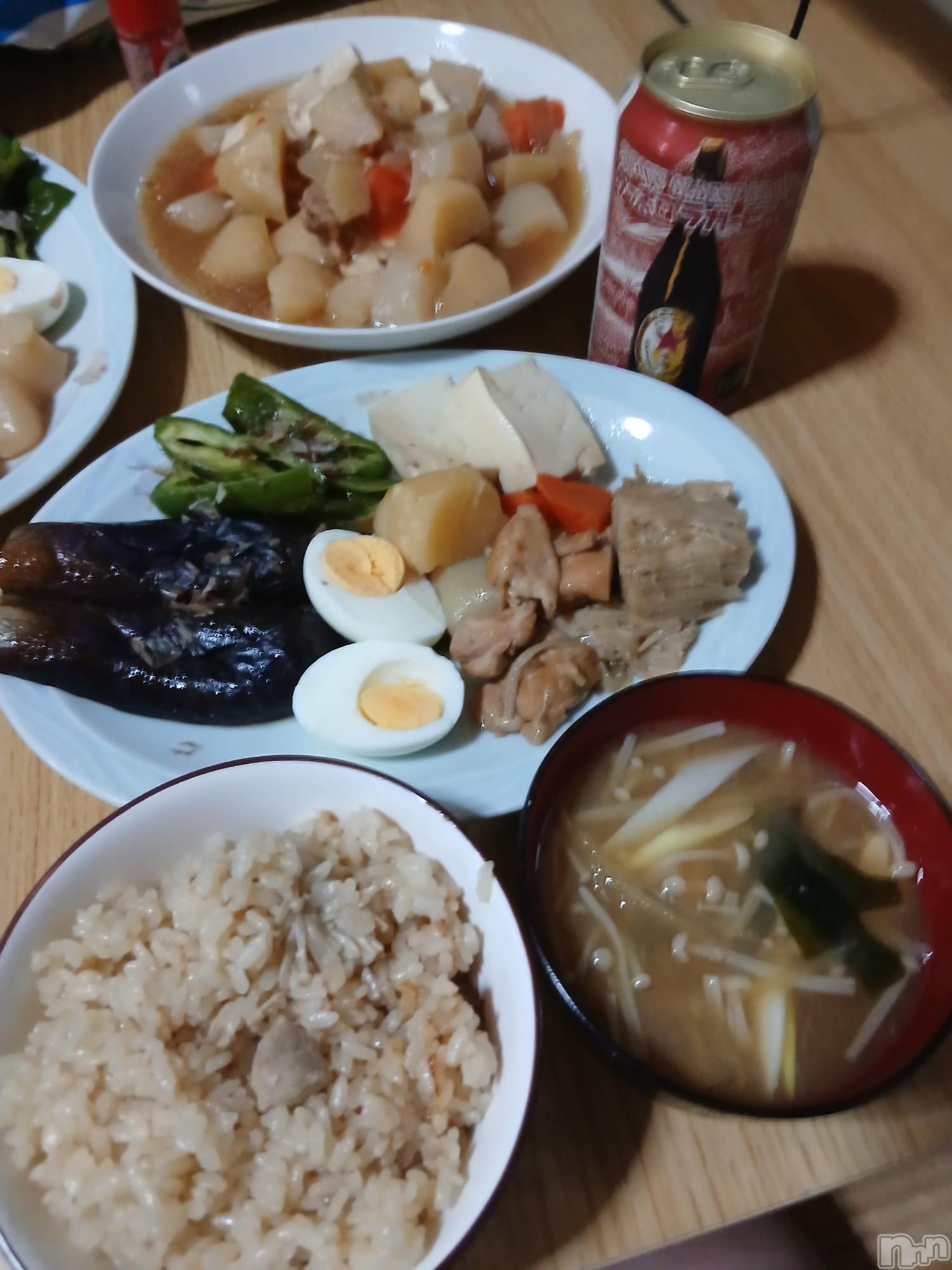 上越デリヘル上越最安値！奥様Deli急便(ジョウエツサイヤスネ！オクサマデリキュウビン)熟女エロパワー全開　あきほ(54)の2026年10月14日写メブログ「おはよう…久しぶりの雨☔気を付けて会いに来てね♥️」