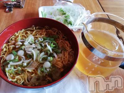 上越デリヘル 上越最安値！奥様Deli急便(ジョウエツサイヤスネ！オクサマデリキュウビン) 熟女エロパワー全開　あきほ(54)の11月9日写メブログ「お昼ご飯🍜」