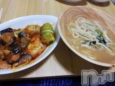 上越デリヘル 上越最安値！奥様Deli急便(ジョウエツサイヤスネ！オクサマデリキュウビン) 熟女エロパワー全開　あきほ(54)の11月28日写メブログ「お家で夕食です(*^^*)」