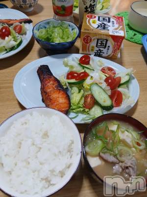 上越デリヘル 上越最安値！奥様Deli急便(ジョウエツサイヤスネ！オクサマデリキュウビン) 熟女エロパワー全開　あきほ(54)の6月9日写メブログ「おっはよ☁️ちょっと肌寒い…💧」