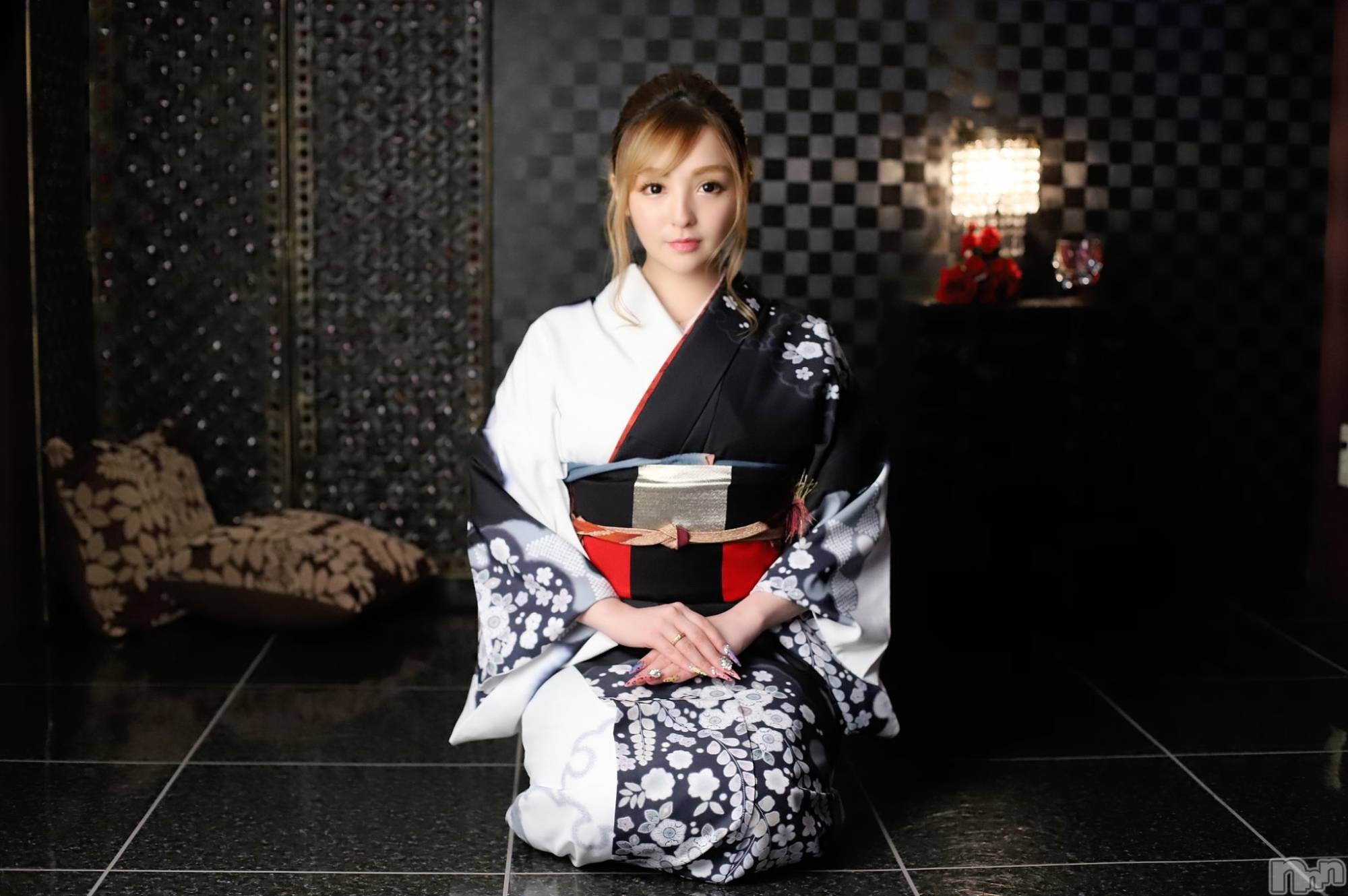 ĮХ顦Lounge R Style(饦󥸥륹) 2021ǯ317ֻ̥֥Ȥʤ