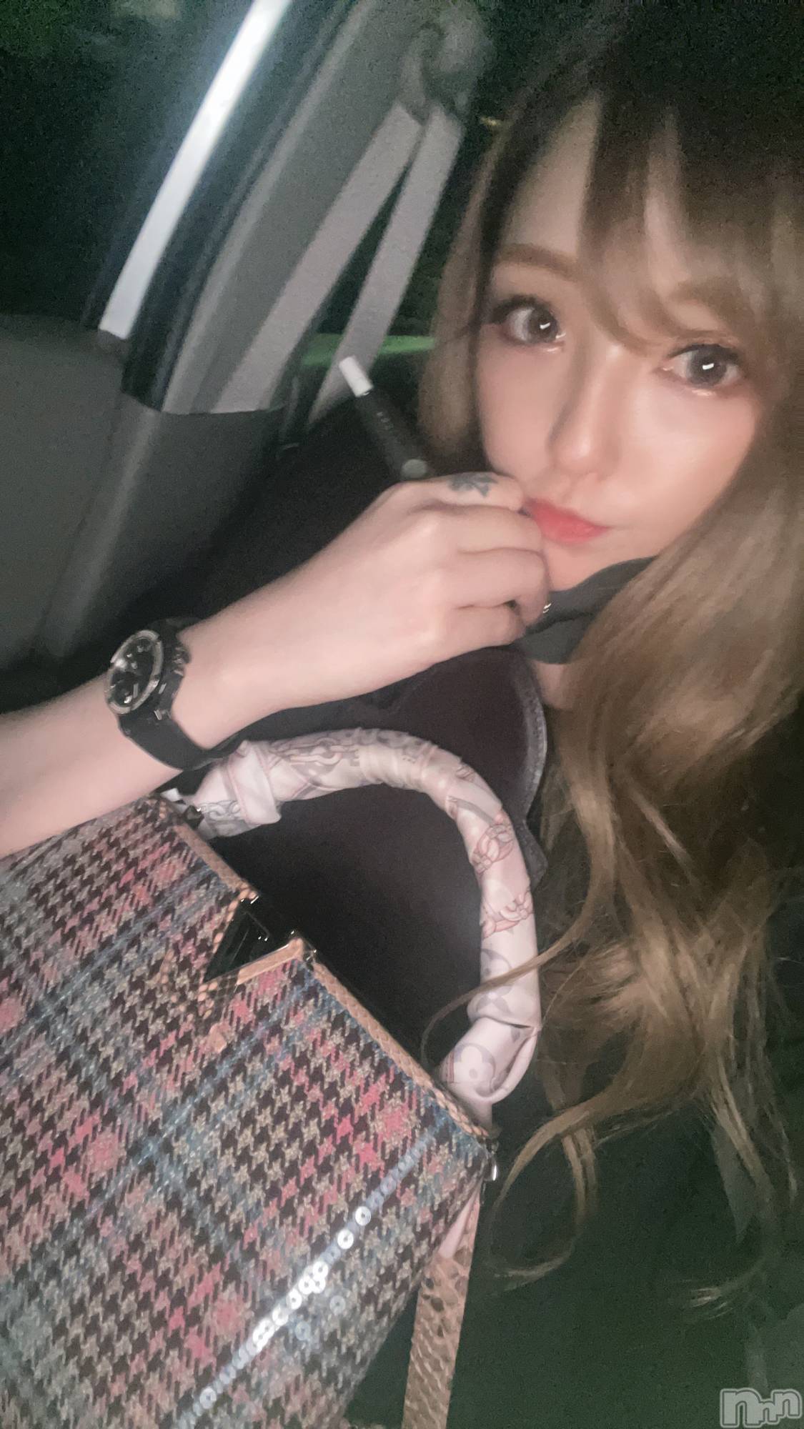 ĮХ顦Lounge R Style(饦󥸥륹) 2021ǯ102̥֥֤褫ä