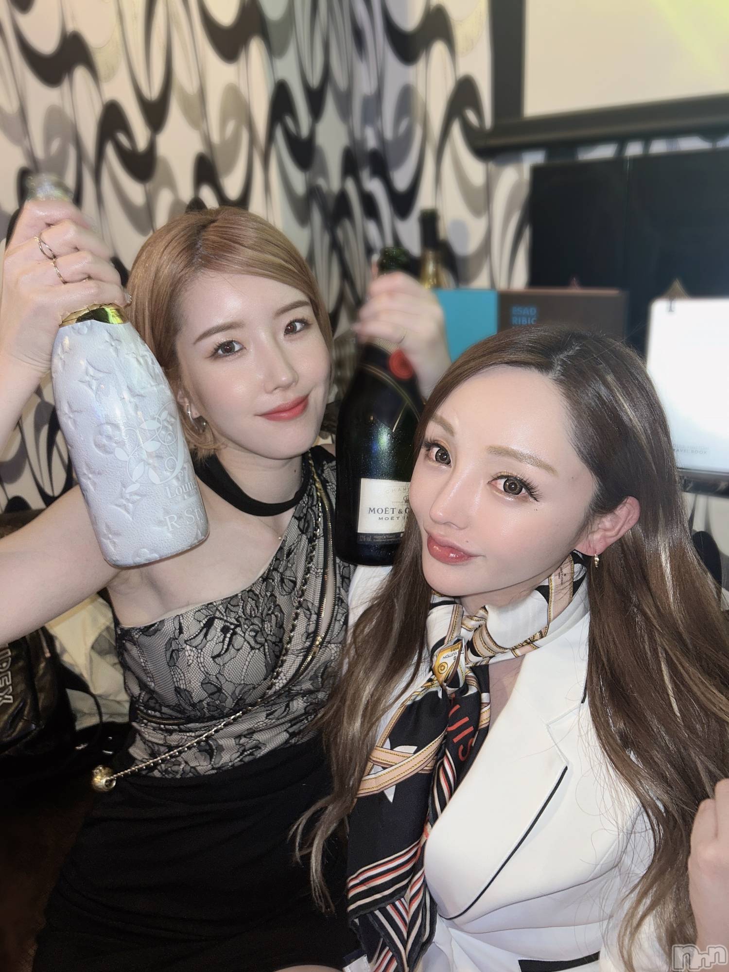 ĮХ顦Lounge R Style(饦󥸥륹) 2024ǯ69ְ̥֥콵֡