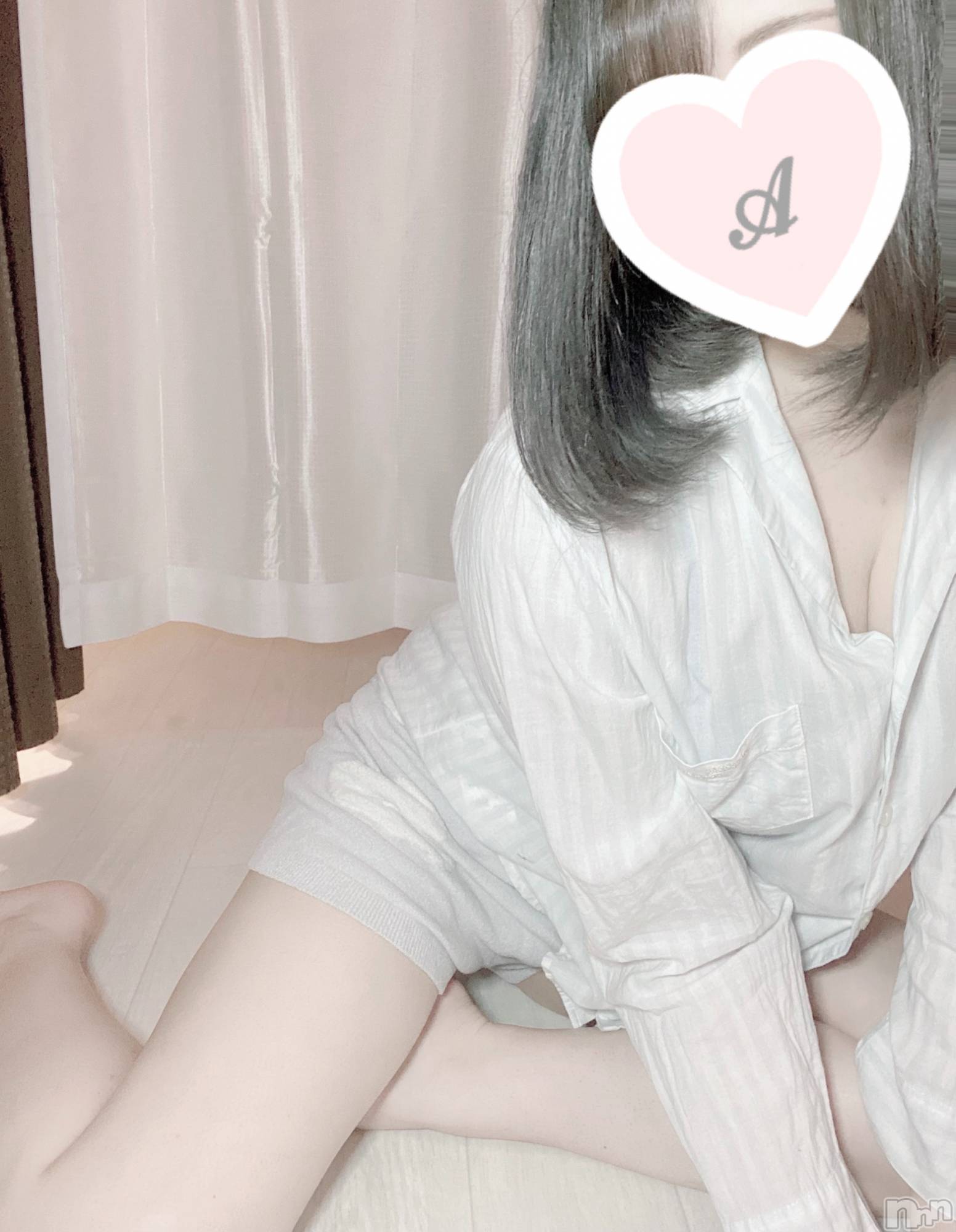 新潟手コキsleepy girl(スリーピーガール)あいらちゃん(22)の2021年11月12日写メブログ「夢の国のお話」