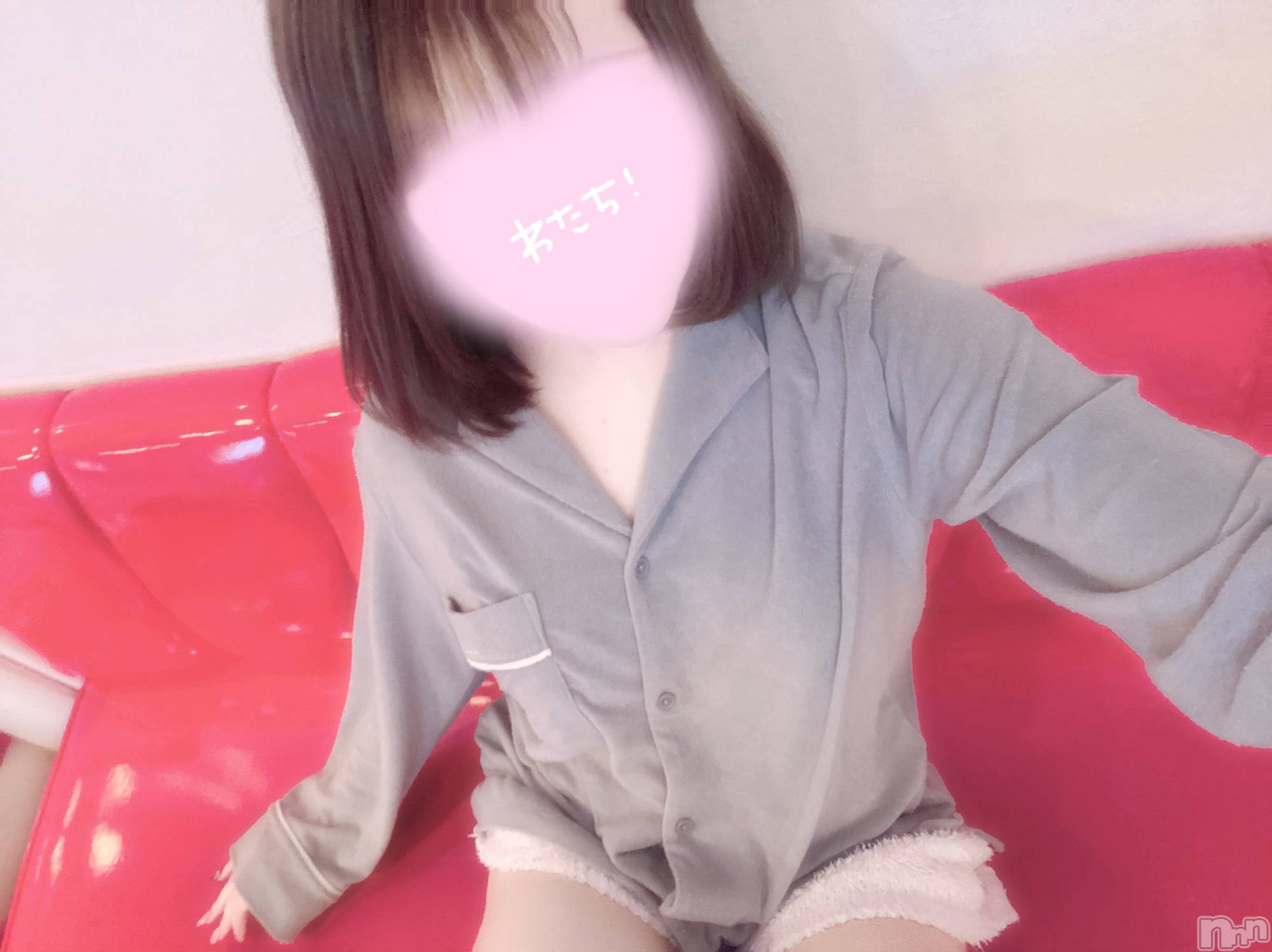 新潟手コキsleepy girl(スリーピーガール)あいらちゃん(22)の2021年11月14日写メブログ「ふと気になったんだけどもさ💭」