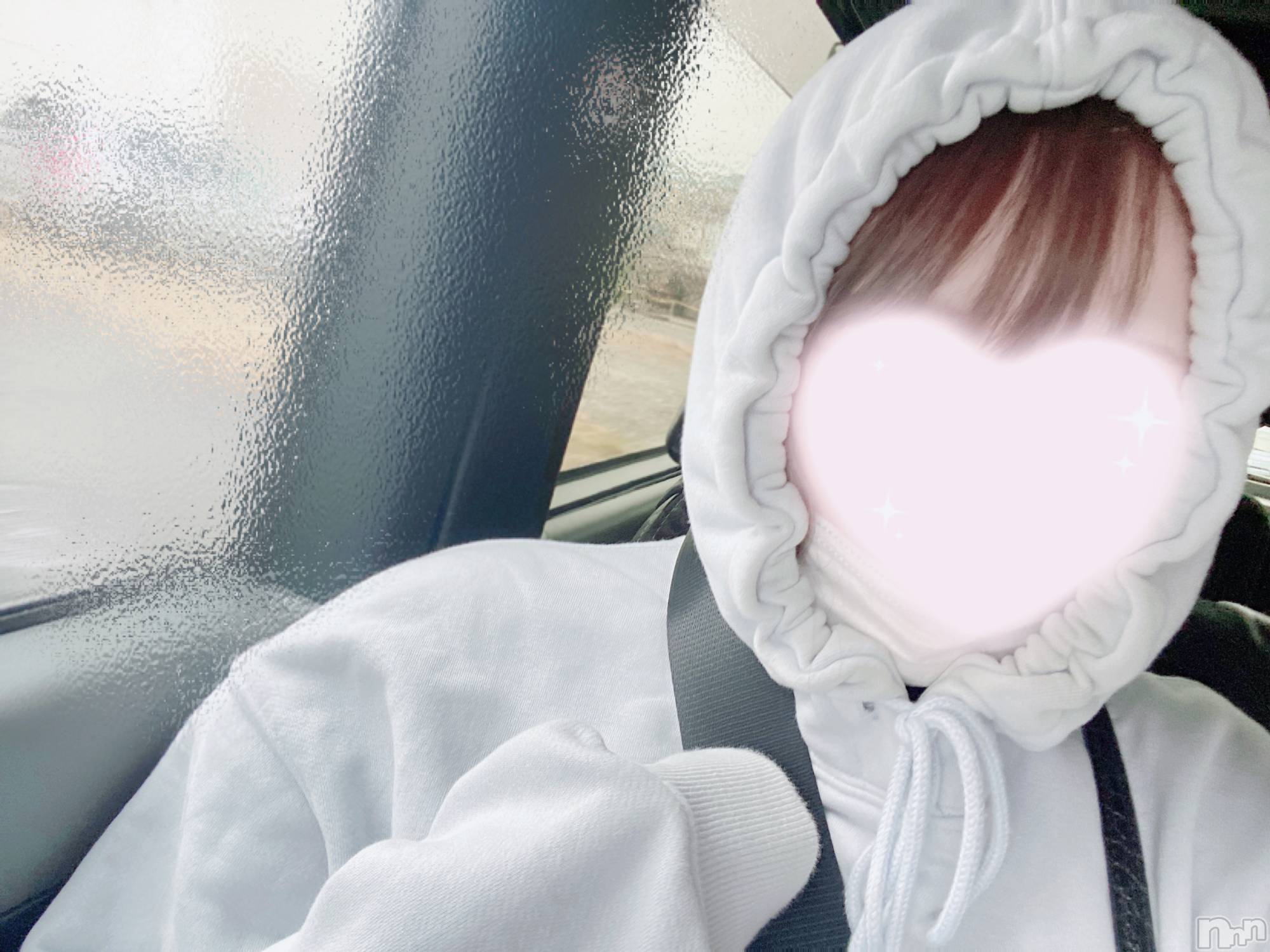 新潟手コキsleepy girl(スリーピーガール)あいらちゃん(22)の2021年12月8日写メブログ「てるてる坊主🐰💭💞」