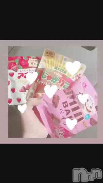 あいらちゃんの動画 おかしかし🍬🍭🍫