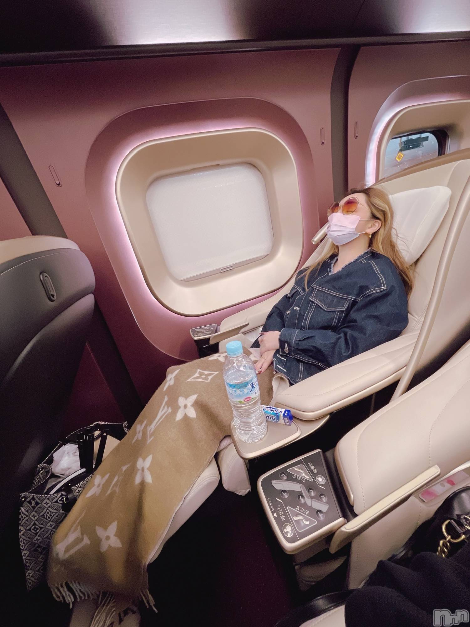 ĮХ顦Lounge R Style(饦󥸥륹) 2022ǯ710ֵ̥֥Ťʥåȡ
