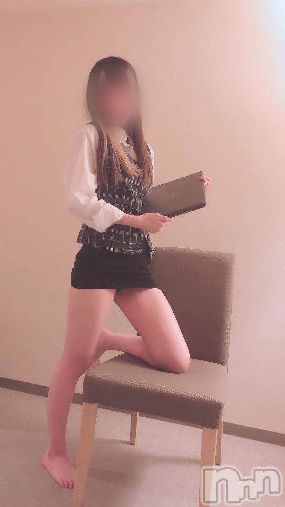 新潟手コキsleepy girl(スリーピーガール)ねるちゃん(22)の2025年1月26日写メブログ「秘書にしてください🩷」