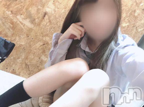 新潟手コキsleepy girl(スリーピーガール)ねるちゃん(22)の2025年5月11日写メブログ「足の匂いフェチ…🐾」