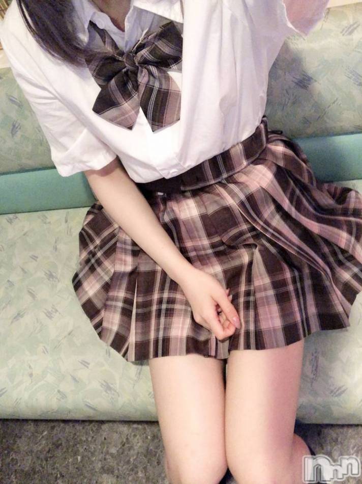 新潟手コキ(ノエル)の2021年8月21日お店速報「超大人気【めるちゃん】明日空き枠あり！早い者勝ちの争奪戦！」