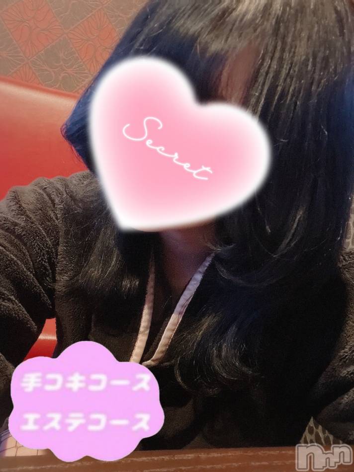 新潟手コキ(ノエル)の2022年12月16日お店速報「🔰本日初出勤🔰笑顔が可愛い癒し系美女【りつちゃん】ご案内可能です❣️」