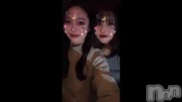 &#x1F9CE;&#x1F3FB;&#x200D;&#xFE0F;&#x200D;&#x27A1;&#xFE0F;
