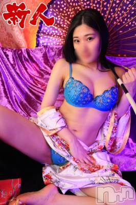 愛菜～あいな～(20) 身長165cm、スリーサイズB87(F).W58.H85。新潟デリヘル 新潟 遊郭(ニイガタユウカク)在籍。