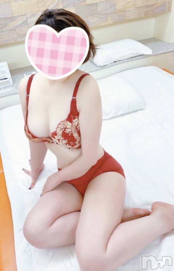 新潟風俗エステ(メルト)の2022年6月7日お店速報「新人ムチムチ色白美肌ボディりつかちゃん出勤中!」