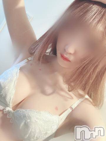新潟風俗エステ(メルト)の2022年7月10日お店速報「完売続出!!みつきちゃん15時からまだ空き有ります♪」