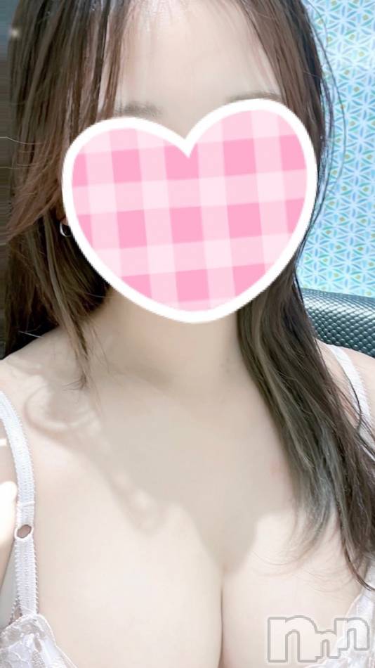 新潟風俗エステ(メルト)の2022年10月26日お店速報「連日ご予約完売!!みかちゃん夜出レア勤♬」