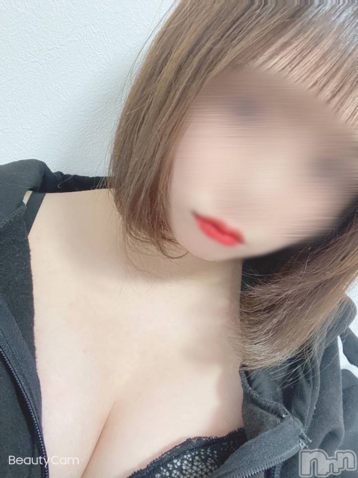 新潟風俗エステ(メルト)の2023年1月4日お店速報「圧倒的ロリありすちゃんの姫はじめを奪うのは誰だっ!?」