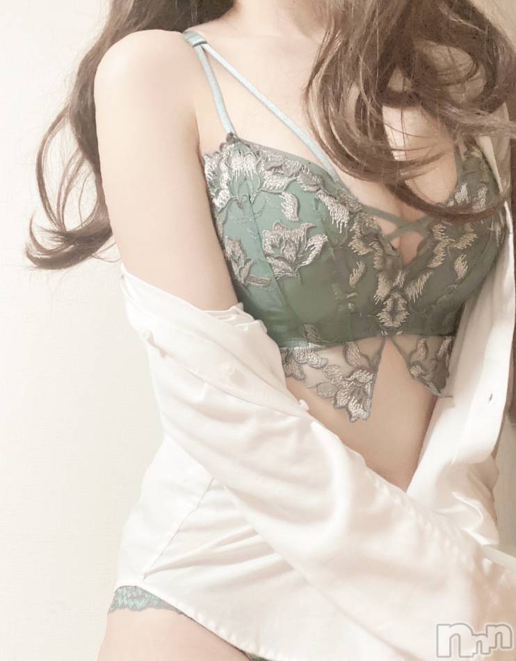 新潟風俗エステ(メルト)の2024年5月27日お店速報「🍂Eカップ巨乳!!のあちゃんとエッチな時間を過ごしませんか?🍂」