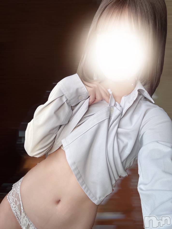 新潟風俗エステ(メルト)の2025年6月4日お店速報「可愛すぎる清純美少女みみちゃん残り一枠💑今すぐご予約を!!」