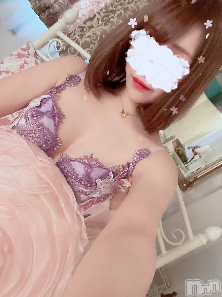 新潟デリヘル(メルト)の2025年11月8日お店速報「💛本日のPick Upキャストのご紹介💛」