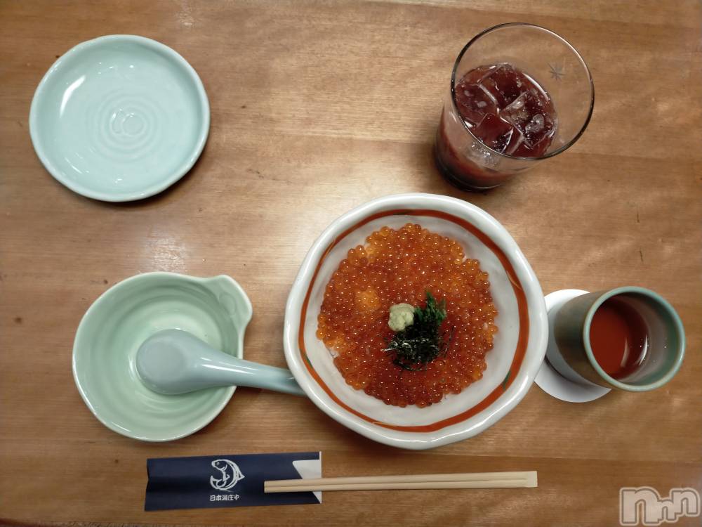 長岡デリヘル純・無垢(ジュンムク) あいか☆(21)の4月20日写メブログ「いくら丼大好き♡♡♡♡♡」