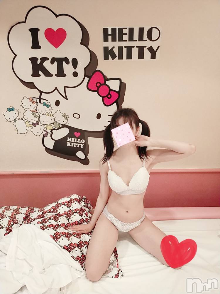 長岡デリヘル純・無垢(ジュンムク) あいか☆(21)の4月29日写メブログ「ハローキティの壁可愛い♡♡♡」