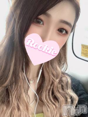 体験☆えみな(20) 身長163cm、スリーサイズB88(E).W57.H86。長岡デリヘル ROOKIE(ルーキー)在籍。