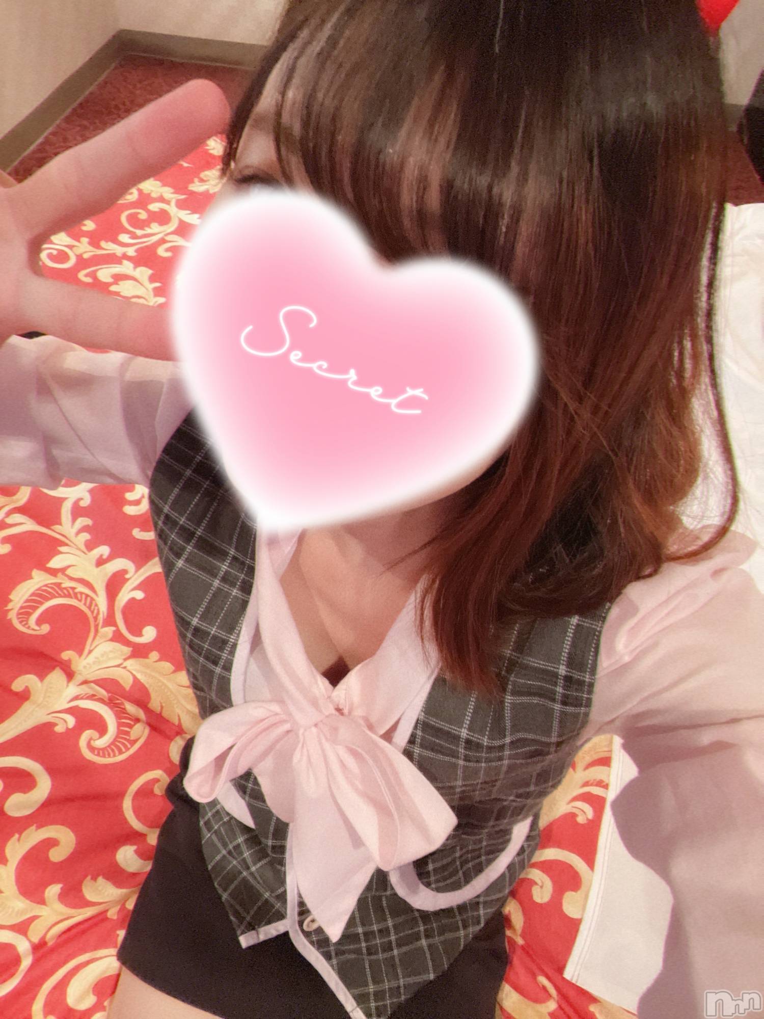 長岡デリヘル長岡市総合デリヘル COLOR～デリヘル・手コキ・密着エステ～(ナガオカシソウゴウデリヘルカラー)ゆきな(23)の2025年12月18日写メブログ「2人がシャワーしてる間に､､､💕」