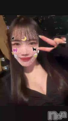 䤱