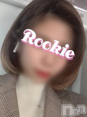 えいみ(21) 身長150cm、スリーサイズB82(B).W56.H80。長岡デリヘル ROOKIE(ルーキー)在籍。