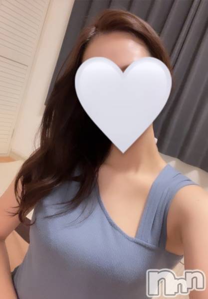 新潟メンズエステ(マイロ)の2024年3月3日お店速報「人気急上昇中さらちゃん！女帝しおりちゃん本日ご案内🍀」