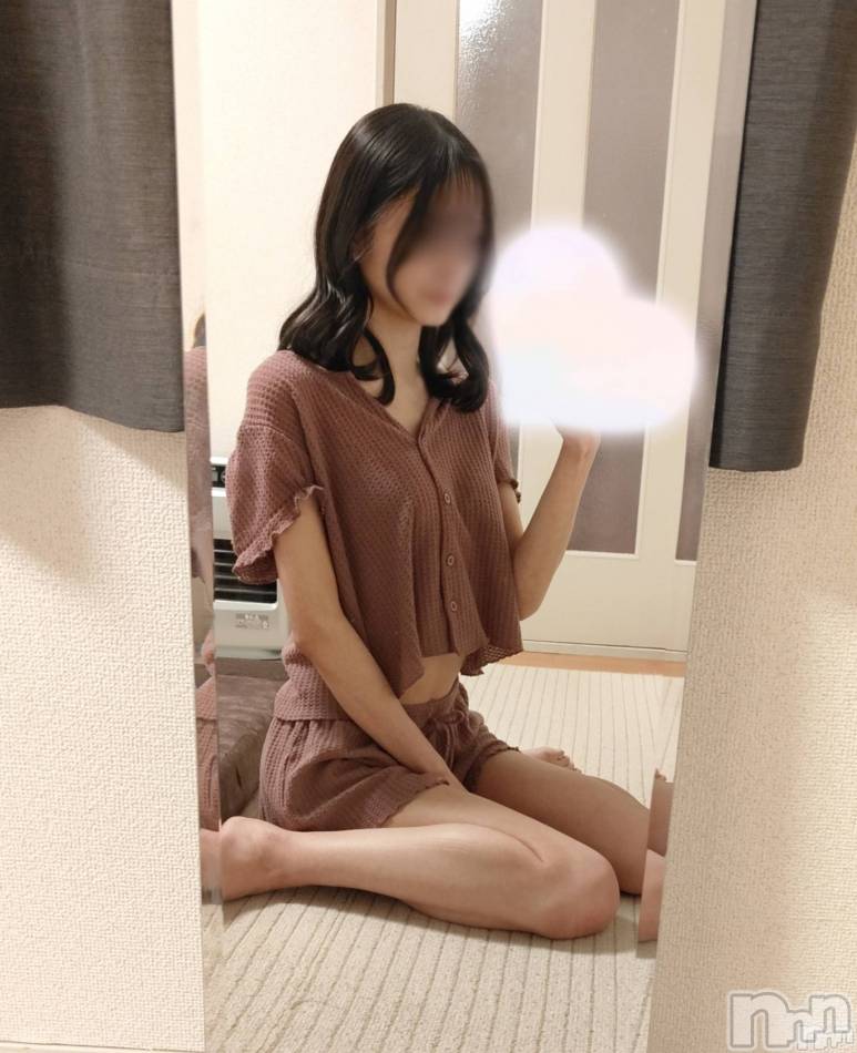 新潟メンズエステ(マイロ)の2024年4月16日お店速報「おススメ新人はづきちゃん本日13時からご案内中🌸🌸」