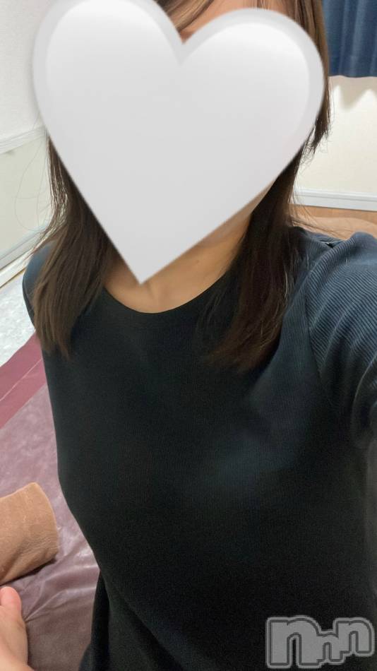 新潟メンズエステ(マイロ)の2024年8月23日お店速報「週末のシフトはコチラから！！前日22時迄のご予約で指名料が無料に✨」