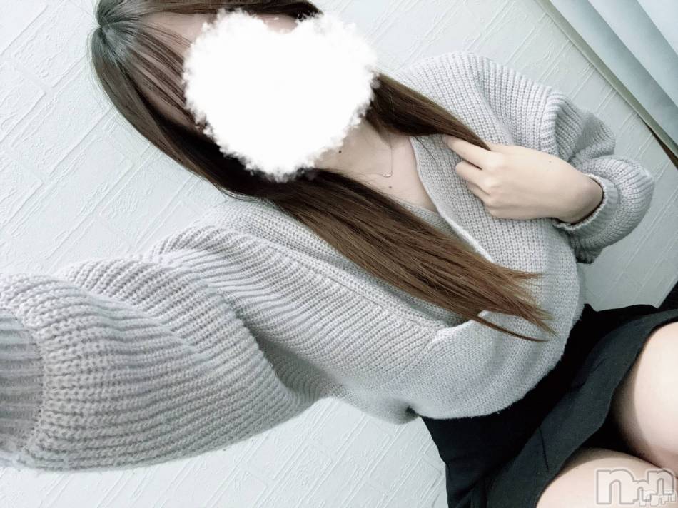 新潟メンズエステ(マイロ)の2024年11月2日お店速報「新人まなちゃん第二回目の出勤です✨ご予約お待ちしております！」